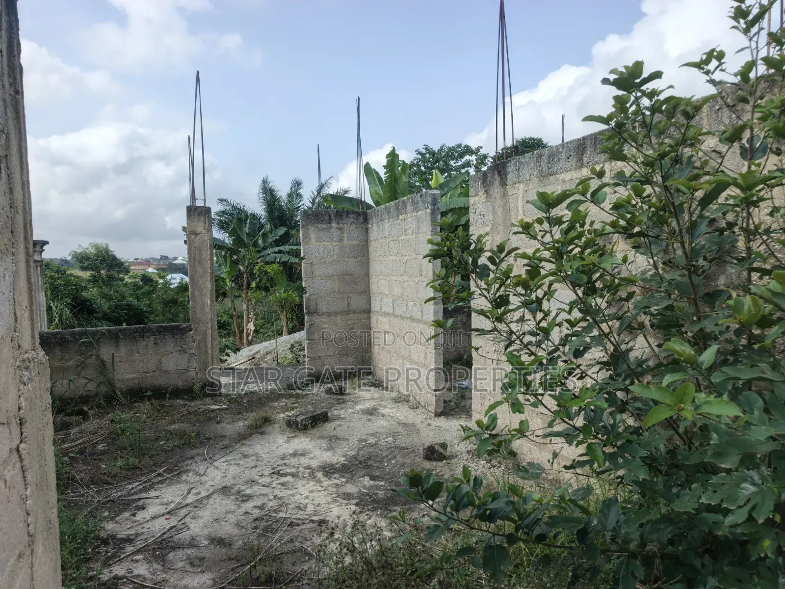 8bdrm Apartment in Kumasi Metropolitan for sale