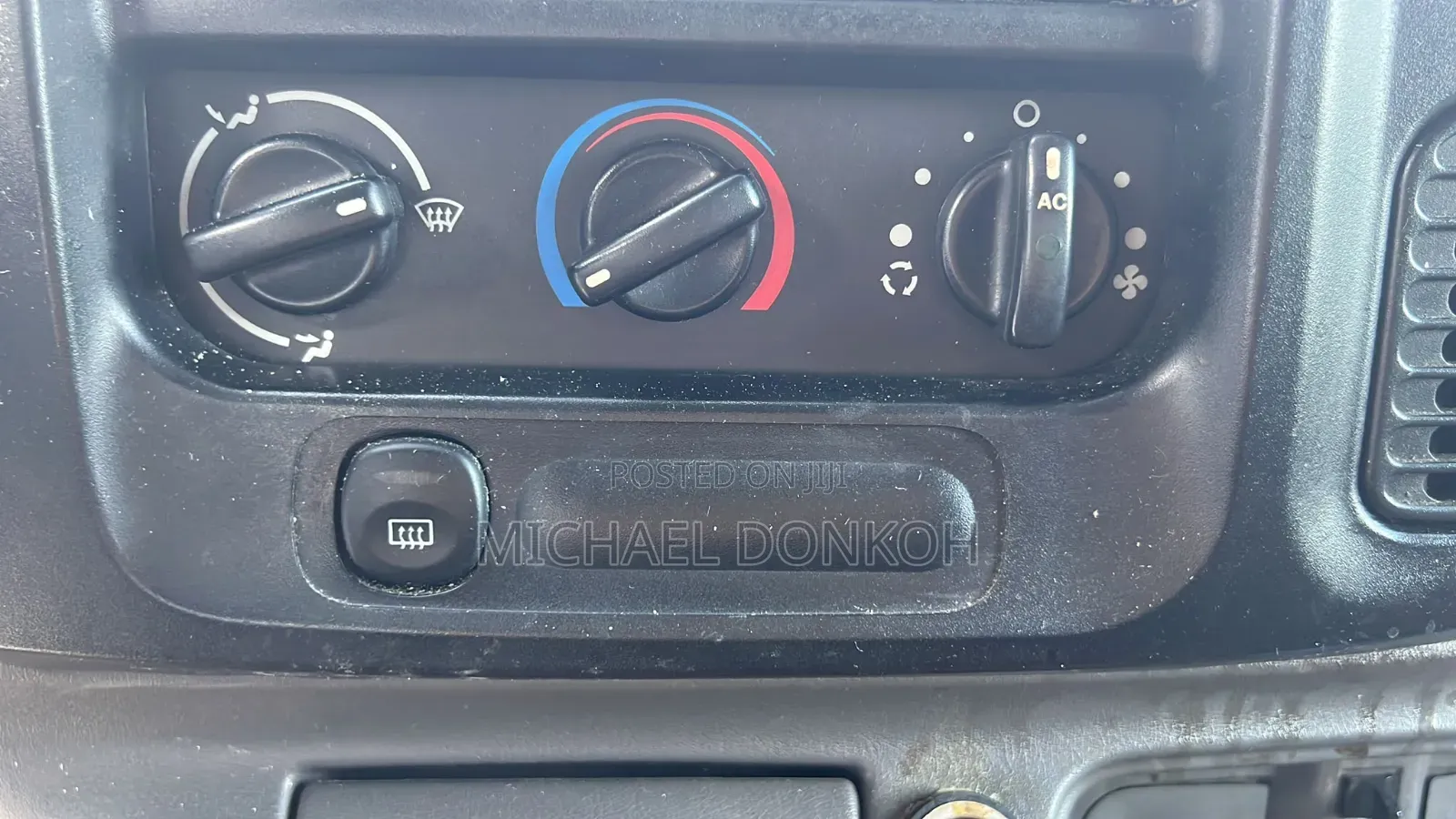 Ford Transit 2001 Black