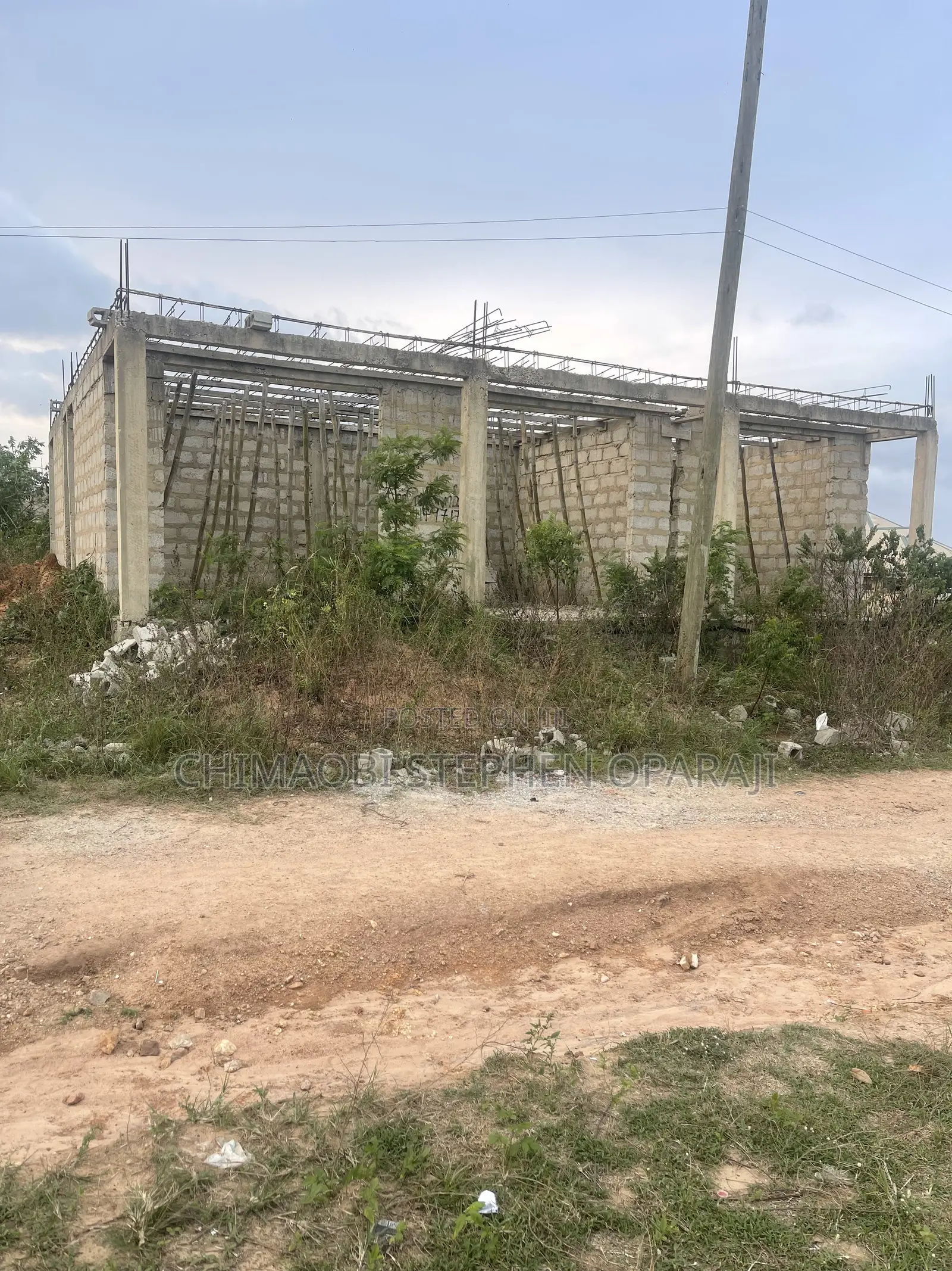Uncompleted 2-Bedroom Flat With 3 Stores for Sale – Portin