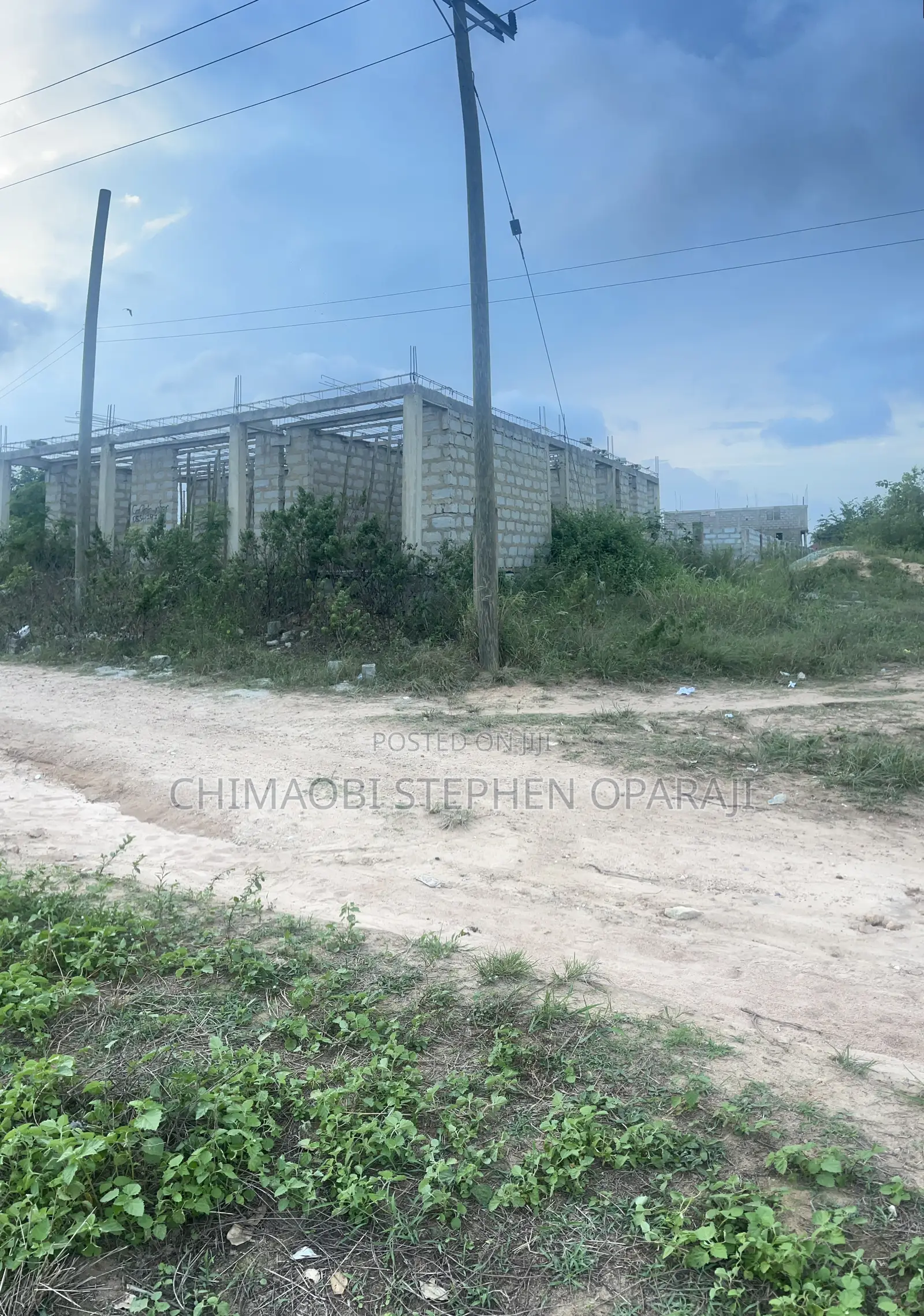 Uncompleted 2-Bedroom Flat With 3 Stores for Sale – Portin