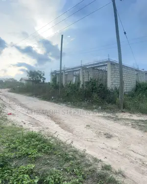 Uncompleted 2-Bedroom Flat With 3 Stores for Sale – Portin
