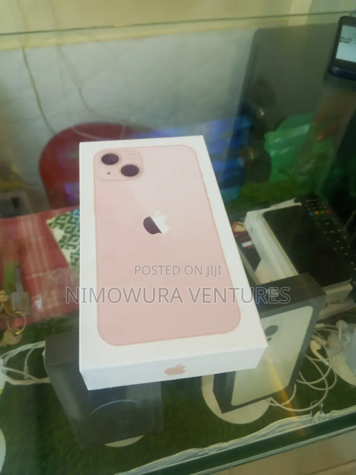 New Apple iPhone 13 128 GB White