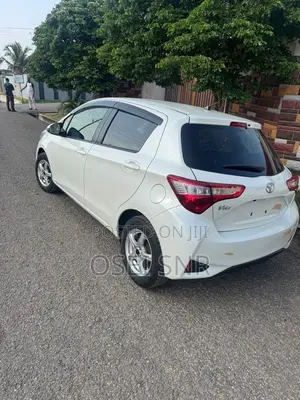 Toyota Vitz 2017 White