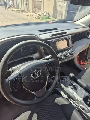 Toyota RAV4 2017 Orange