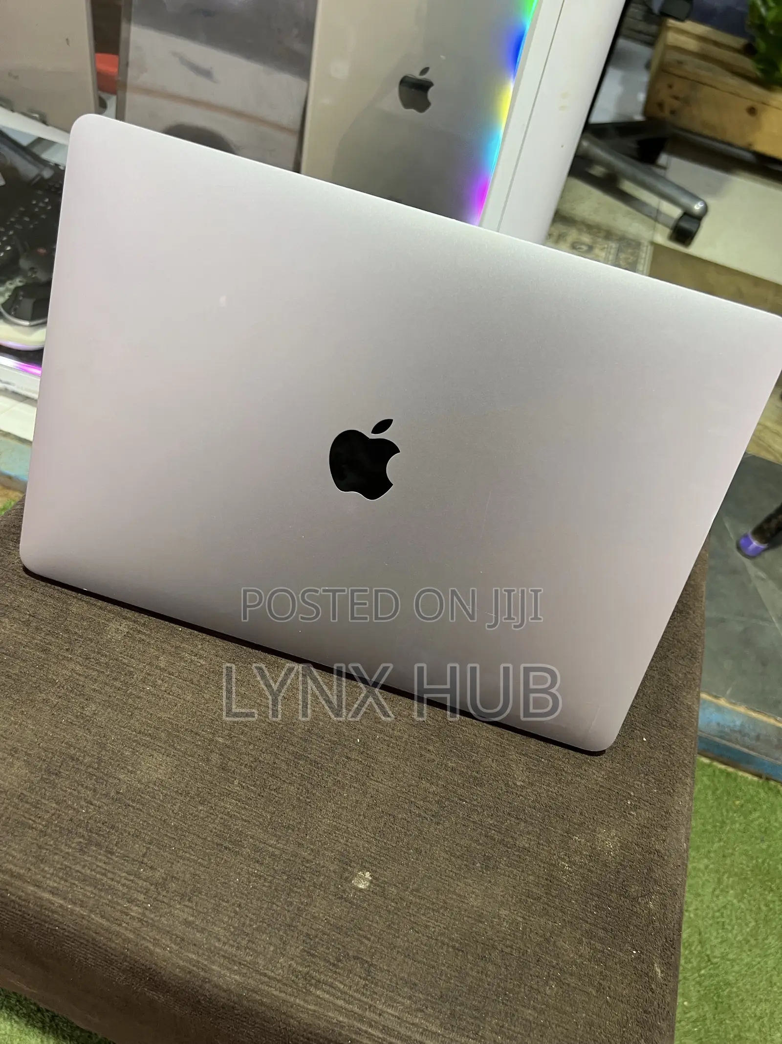 Laptop Apple MacBook Pro 2020 8GB Intel Core i5 SSD 256GB