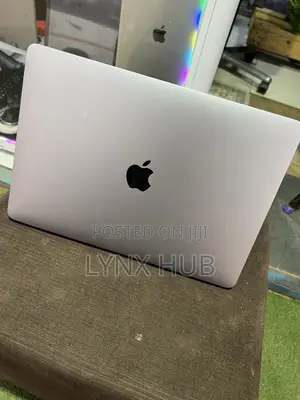 Laptop Apple MacBook Pro 2020 8GB Intel Core i5 SSD 256GB