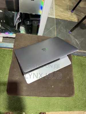 Laptop Apple MacBook Pro 2020 8GB Intel Core i5 SSD 256GB