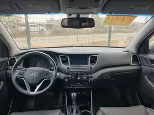Hyundai Tucson 2018 Silver