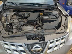 Nissan Rogue S 2012 Silver