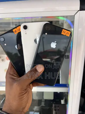 Apple iPhone XR 64 GB Black