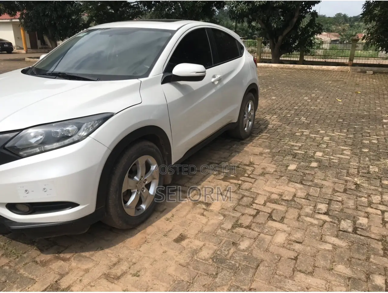 Honda HR-V 4dr SUV (1.5L 4cyl CVT) 2016 White