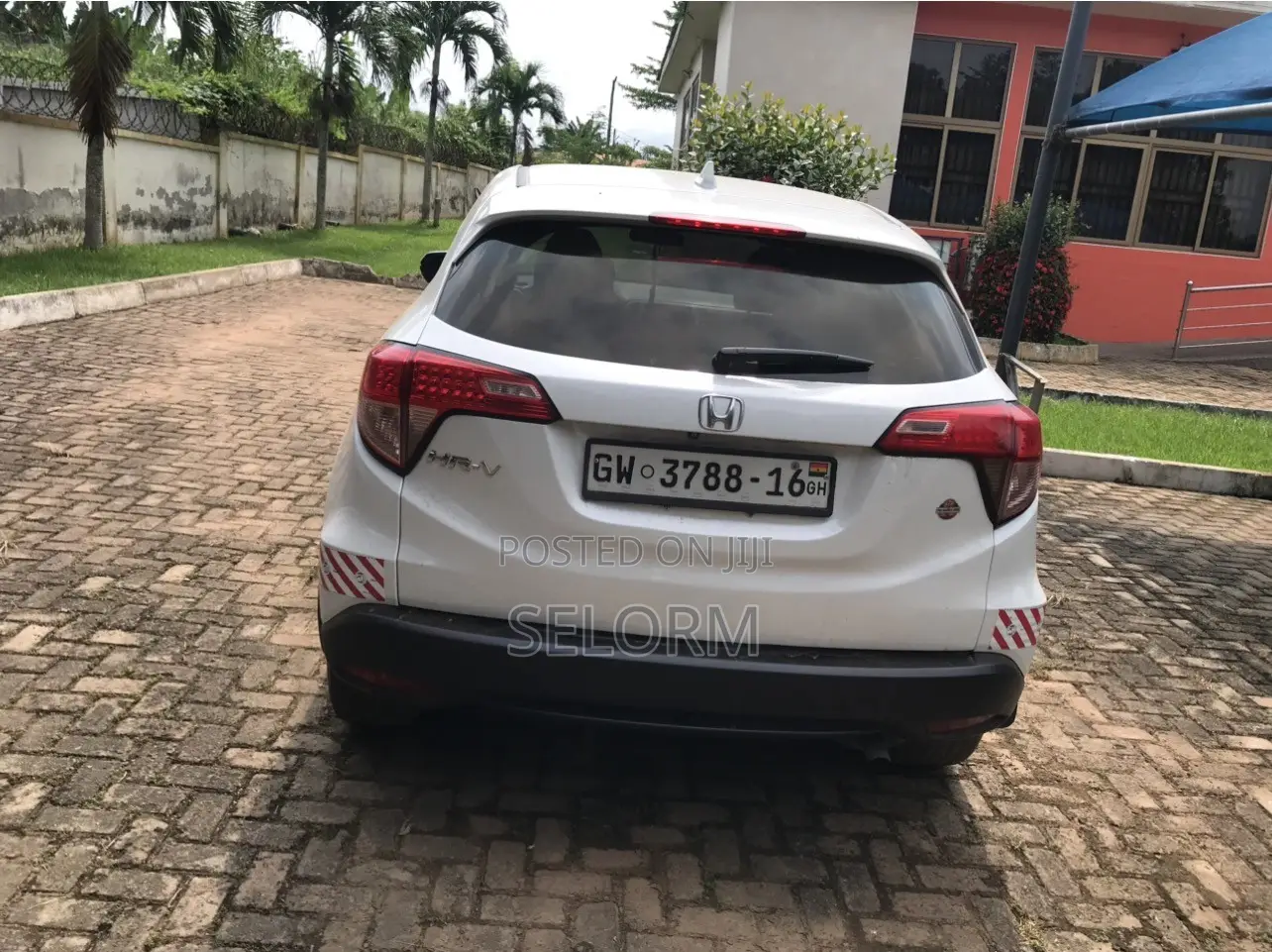 Honda HR-V 4dr SUV (1.5L 4cyl CVT) 2016 White
