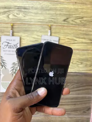 Apple iPhone 8 64 GB Black