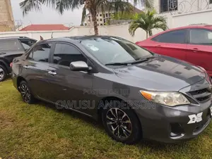 Toyota Corolla 2012 Gray