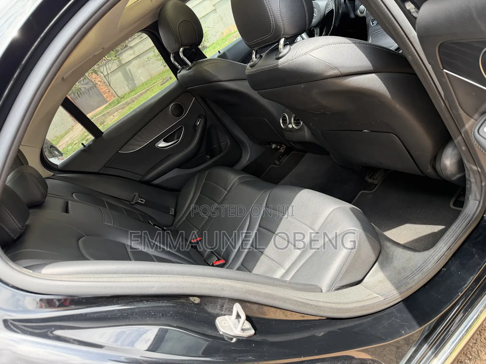 Mercedes-Benz C300 2017 Black