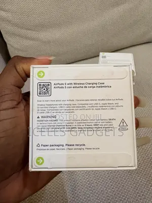 Apple AirPod 5 With Wireless Charging Case