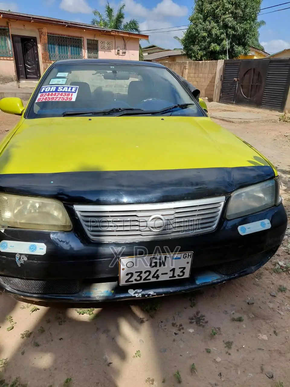 Nissan Almera 2011 Green