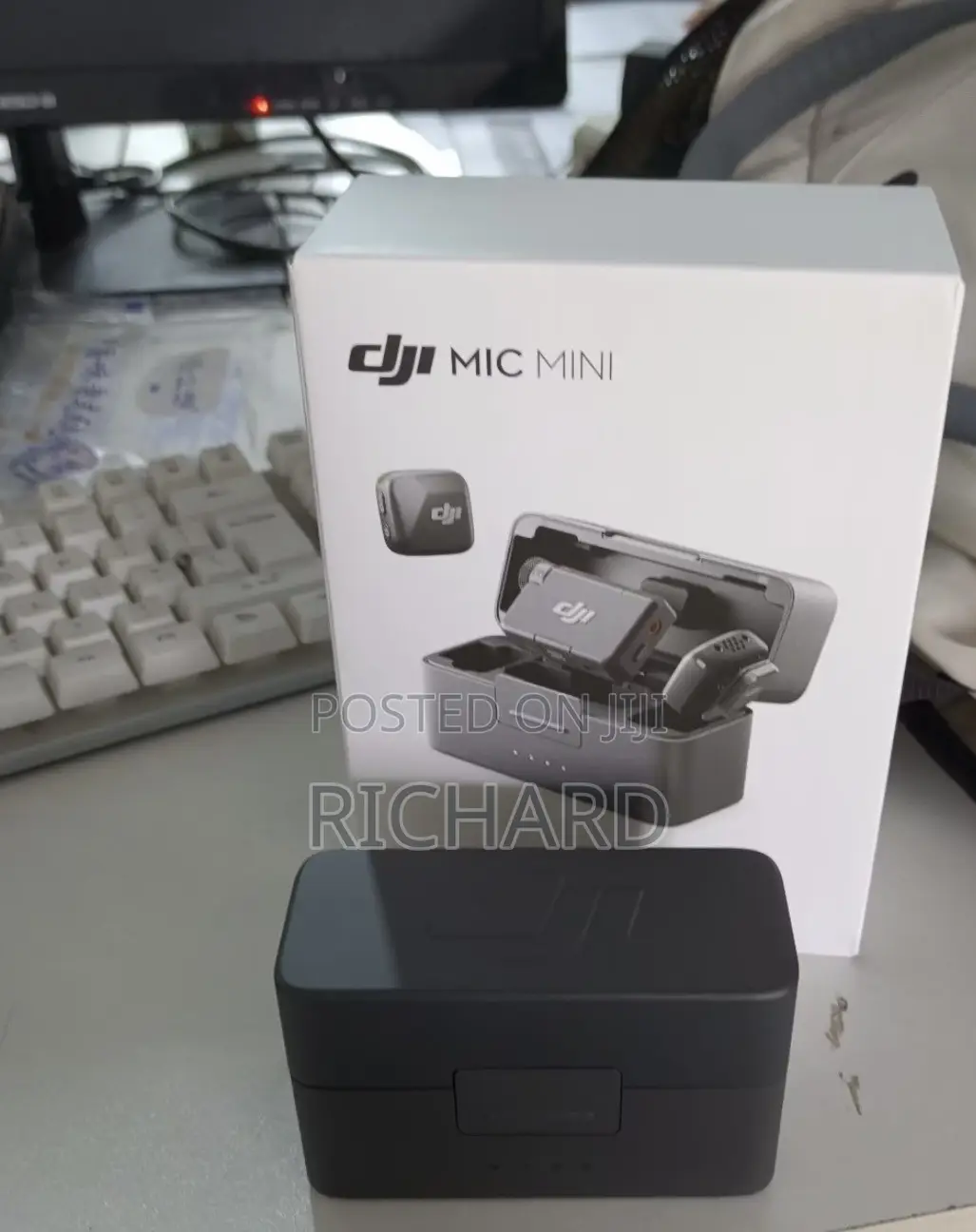 DJI Mic Mini Compact Wireless Microphone (With Noise Cancellation)