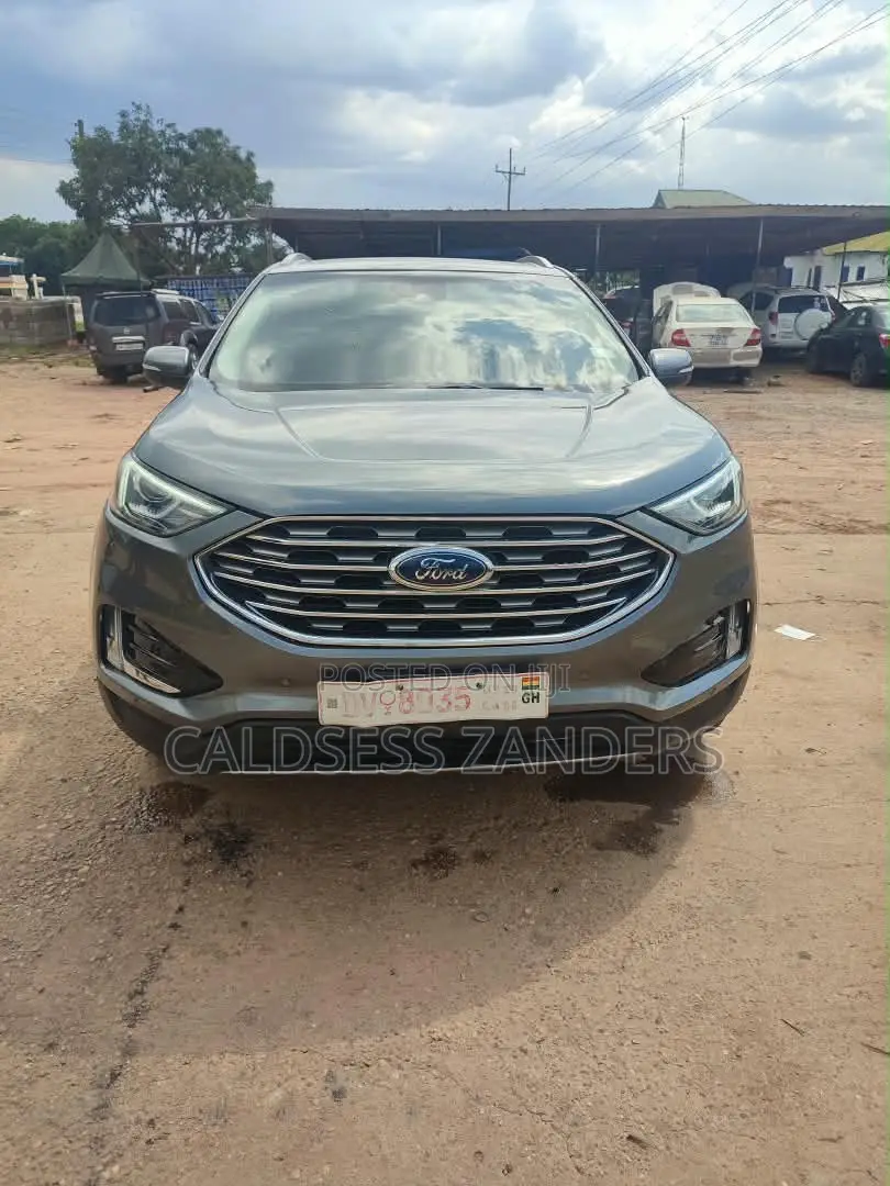 Ford Edge Titanium 2022 Gray