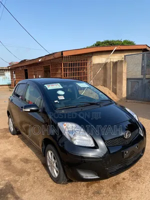 Toyota Vitz 1.3 AWD 3dr 2010 Black