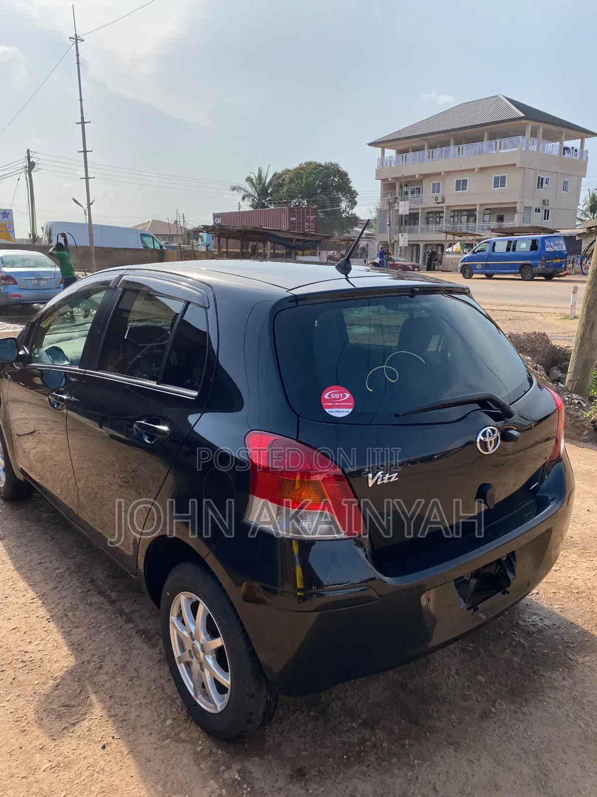 Toyota Vitz 1.3 AWD 3dr 2010 Black