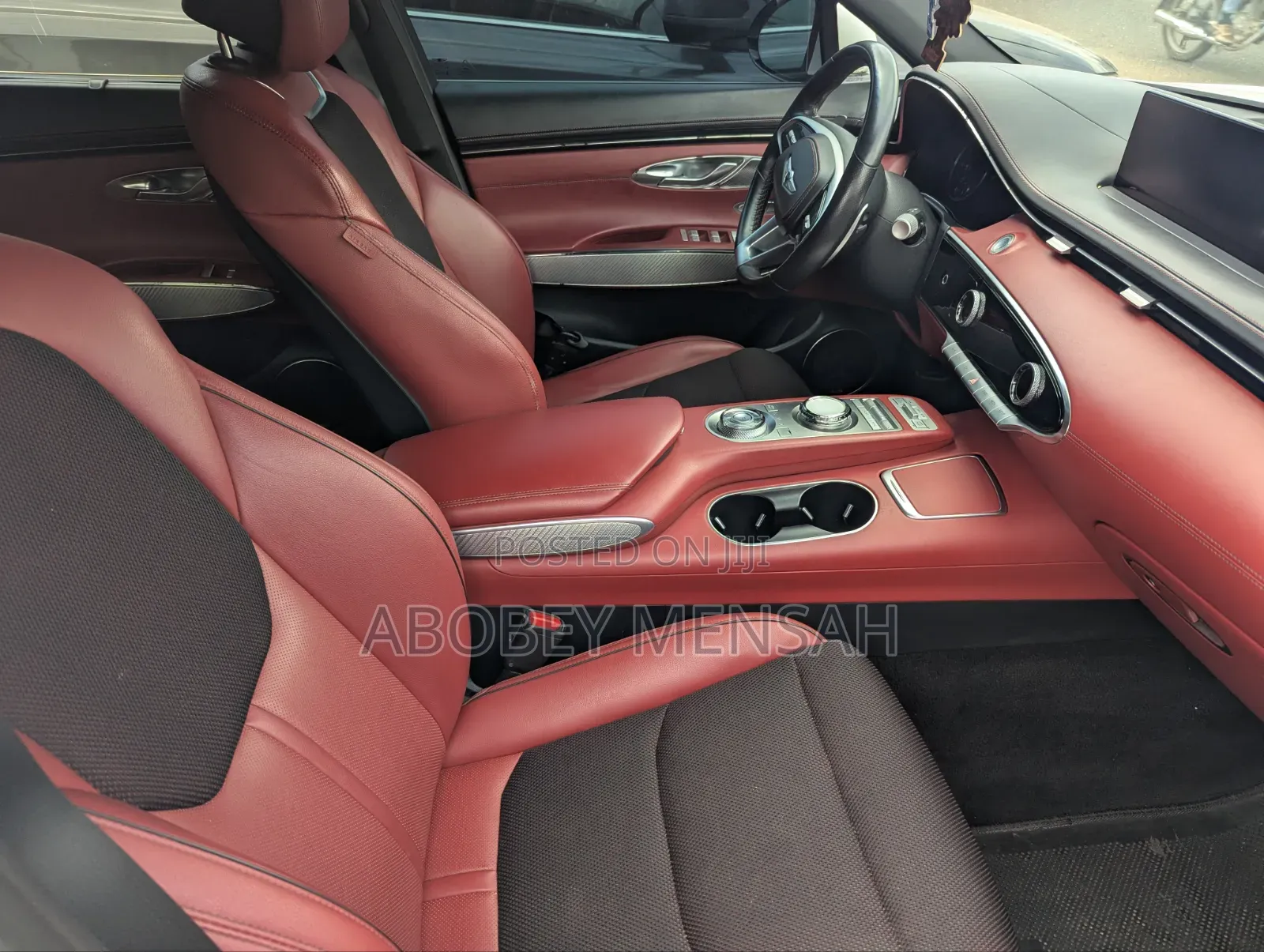 Genesis GV70 3.5 Petrol AWD 2022 White