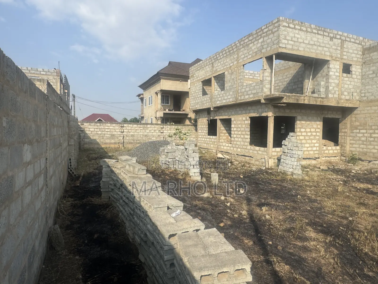 4bdrm Duplex in Greater Accra for sale