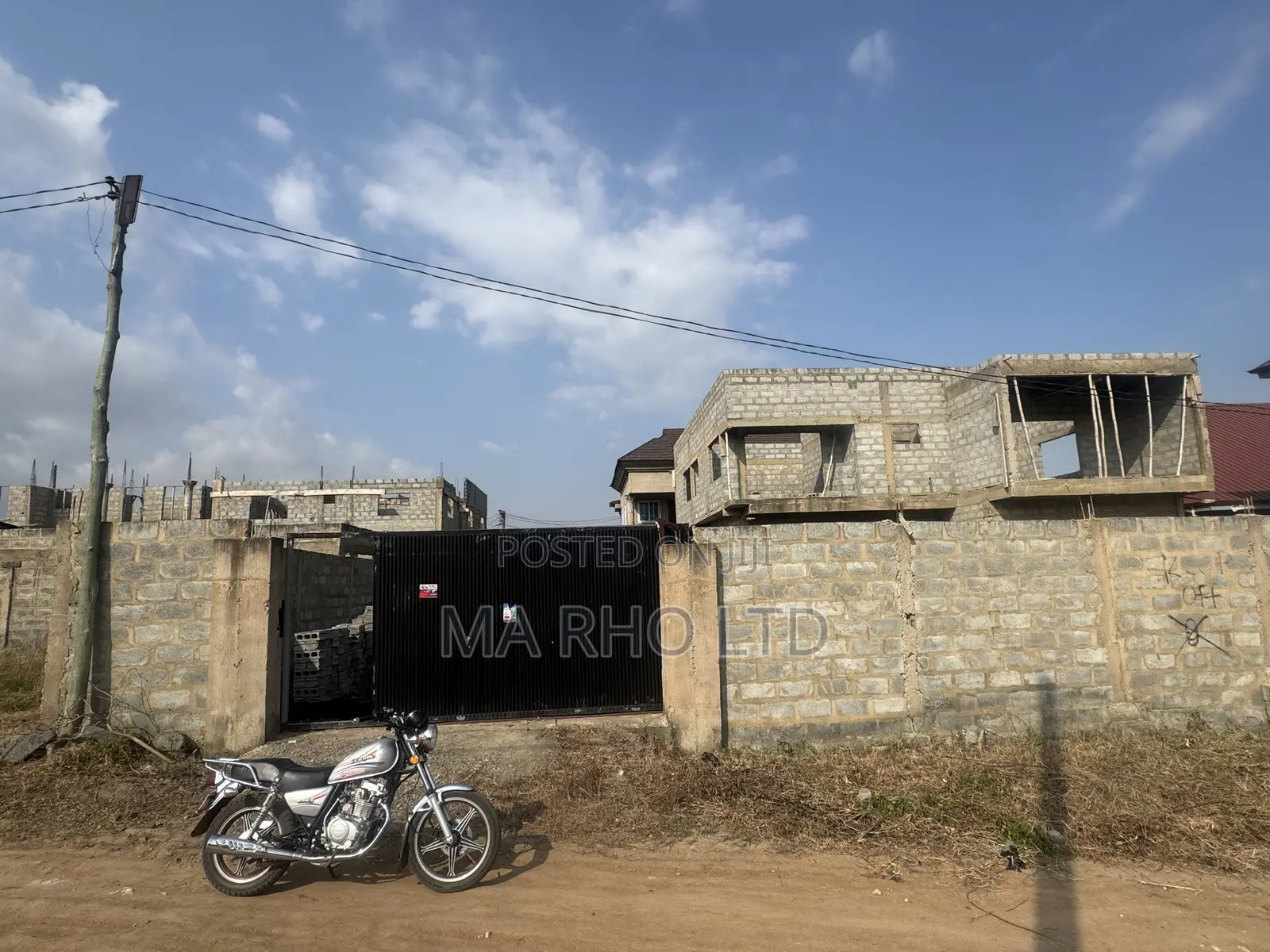 4bdrm Duplex in Greater Accra for sale