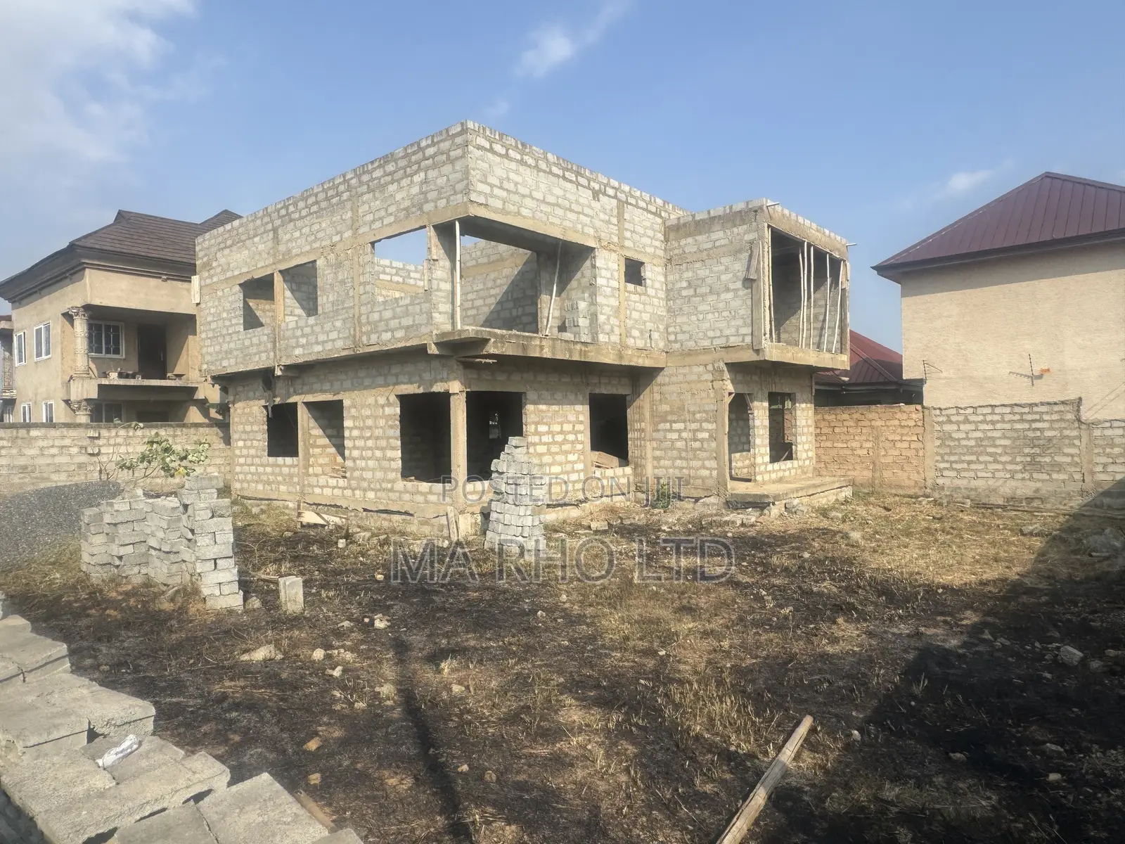4bdrm Duplex in Greater Accra for sale