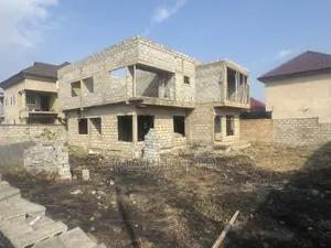 4bdrm Duplex in Greater Accra for sale