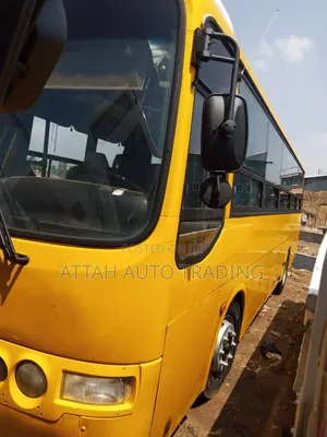 Hyundai Aero Town 2014 Yellow
