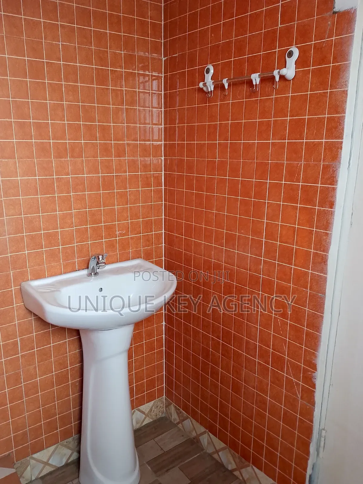1bdrm Apartment in Unique Key Agency, Airport Residential Area for rent