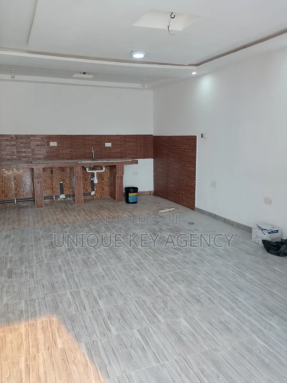 1bdrm Apartment in Unique Key Agency, Airport Residential Area for rent