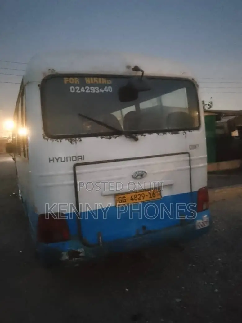 Hyundai County 2006 White