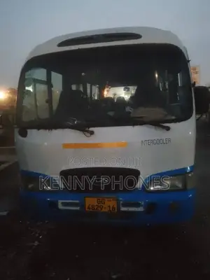 Hyundai County 2006 White