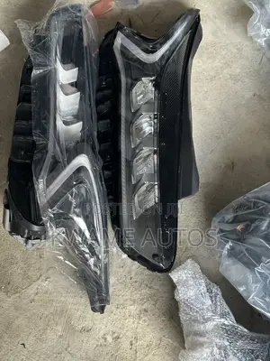 Kia K Headlight Pair