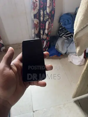 Apple iPhone 7 32 GB Black