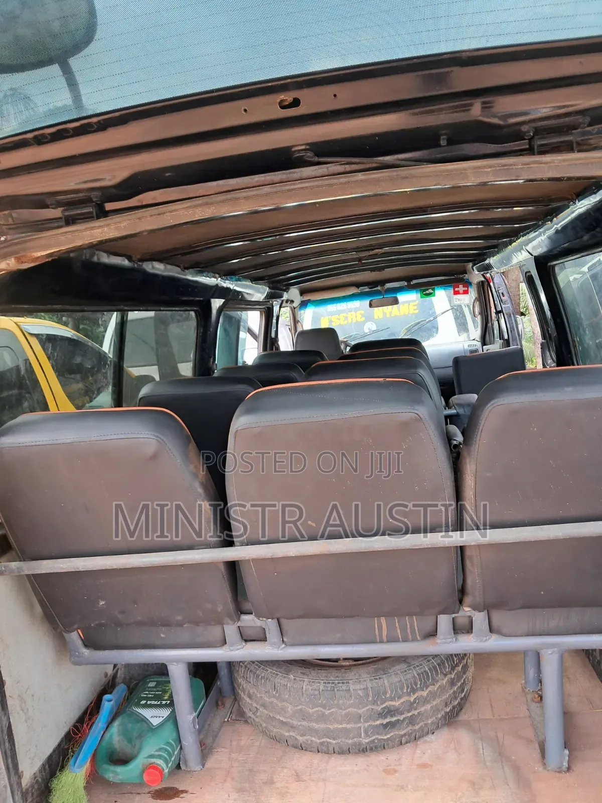 Nissan Caravan (Urvan) 2013 Black