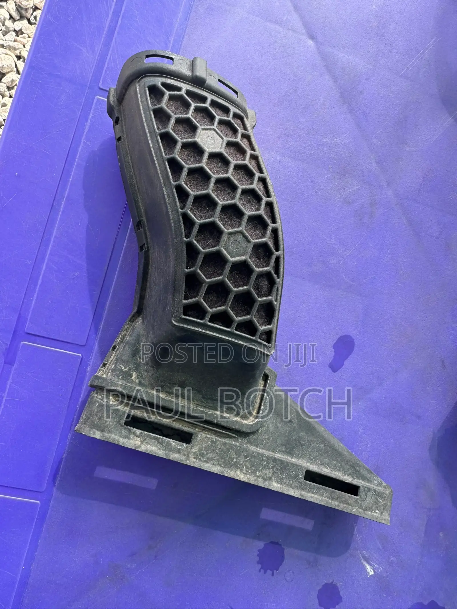 Mercedes-Benz Left Air Intake Duct / Hose