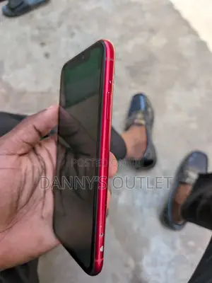 Apple iPhone XR 64 GB Red