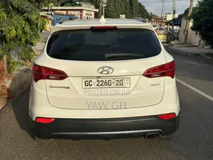 Hyundai Santa Fe 2015 White