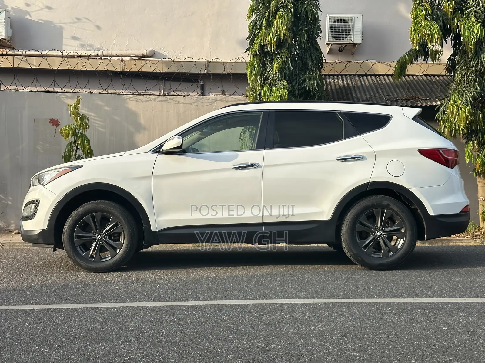 Hyundai Santa Fe 2015 White