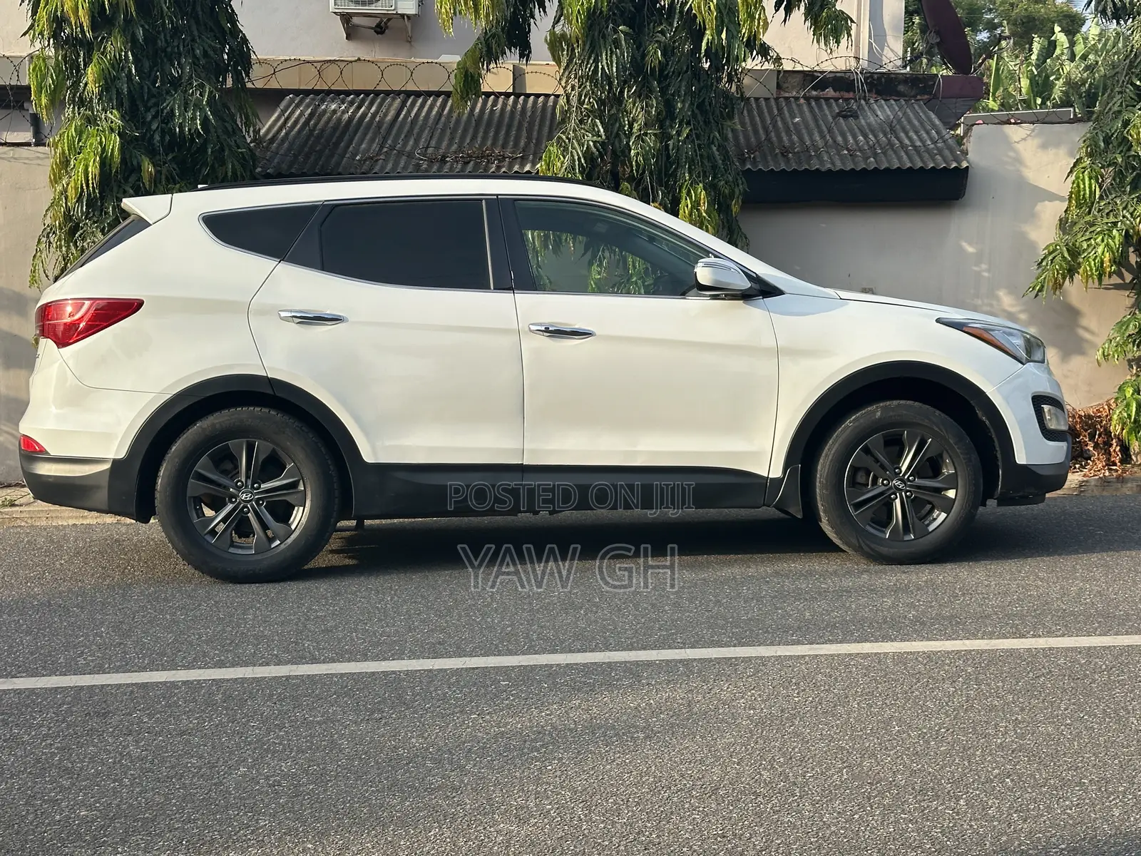 Hyundai Santa Fe 2015 White