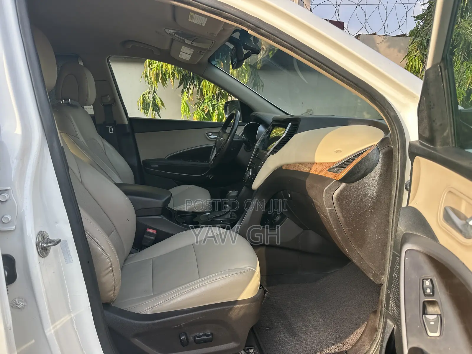 Hyundai Santa Fe 2015 White