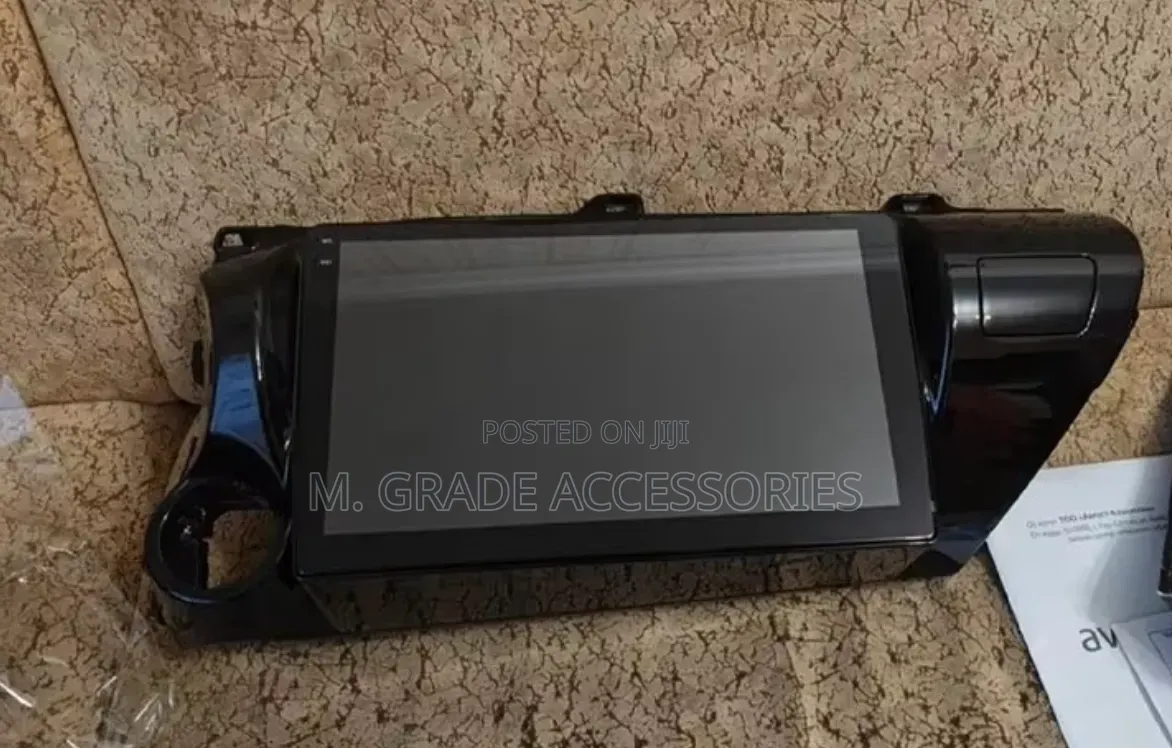 Toyota Hilux OEM Android Player – QLED, Wireless CarPlay & 4K Video