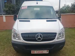 Mercedes-Benz Sprinter 2011 White