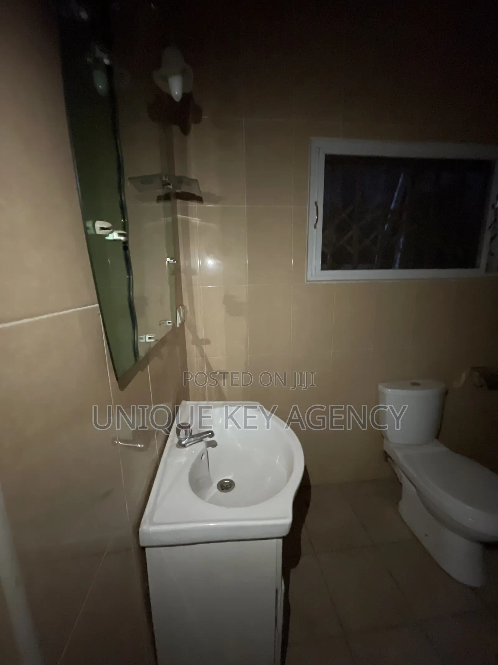2bdrm Apartment in Unique Key Agency, Airport Residential Area for rent