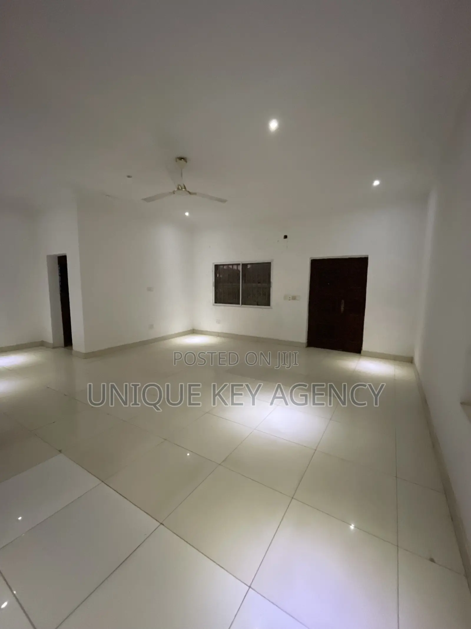 2bdrm Apartment in Unique Key Agency, Airport Residential Area for rent