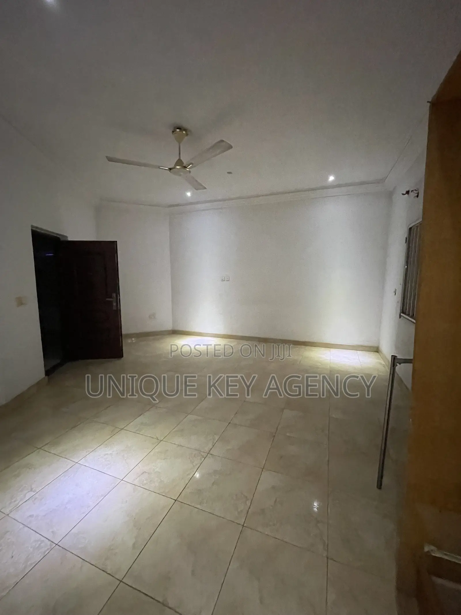 2bdrm Apartment in Unique Key Agency, Airport Residential Area for rent