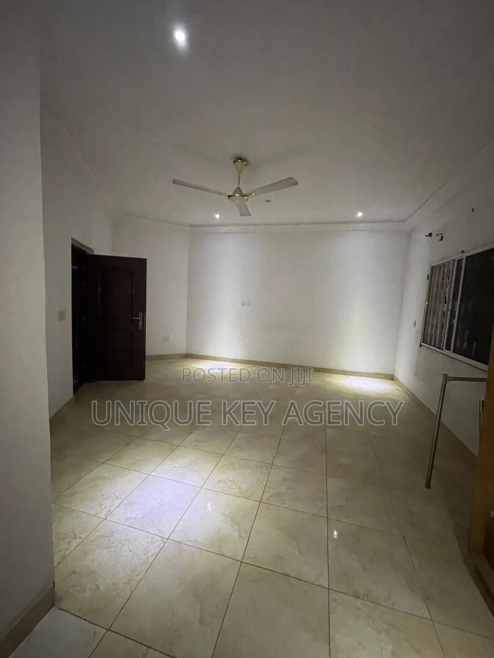 2bdrm Apartment in Unique Key Agency, Airport Residential Area for rent